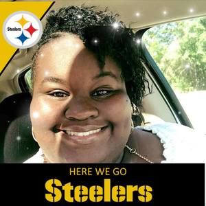 Meet your Posher, Akiah